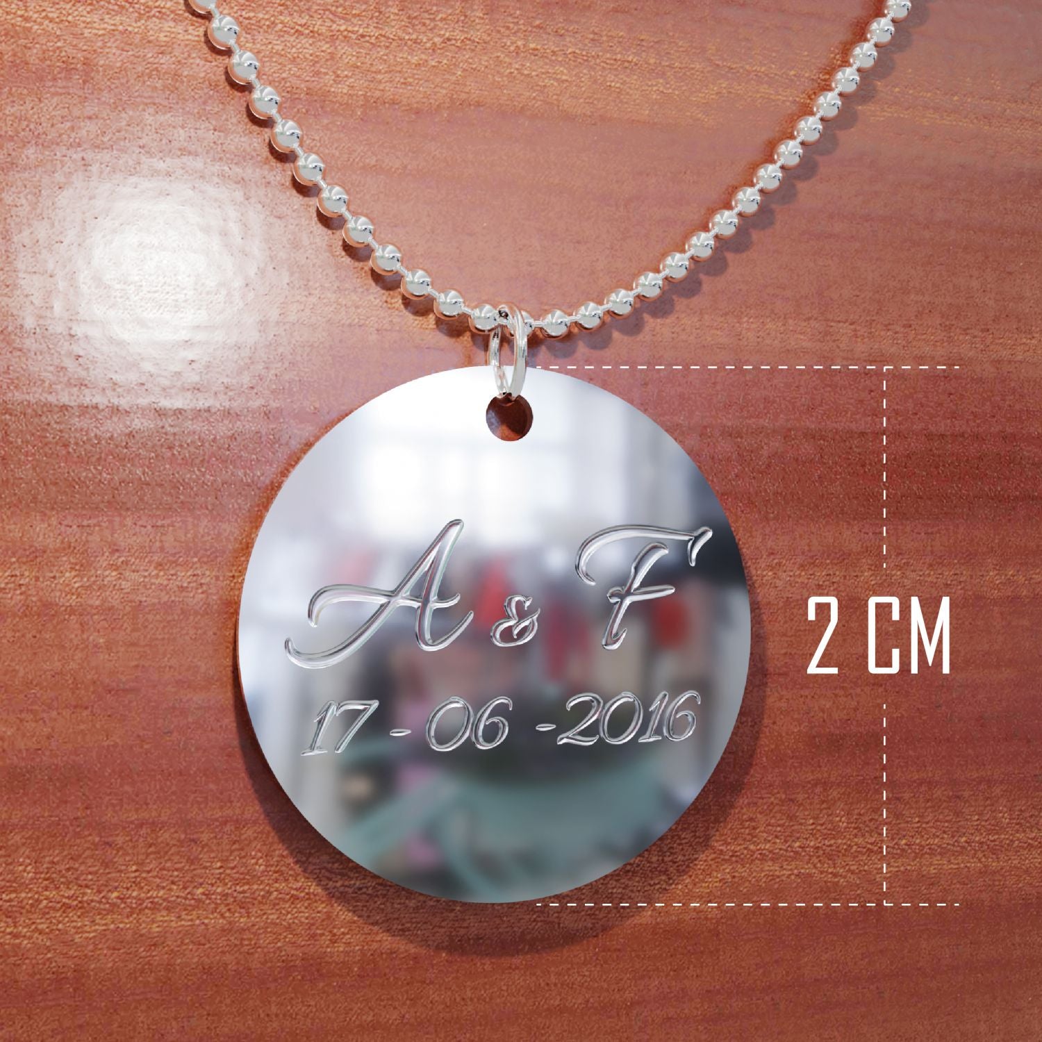 Collana personalizzata con nome , iniziali - collana personalizzabile incisione laser , iniziali , nome - ideale per regalo , san Valentino , festa della mamma - 100% made in italy